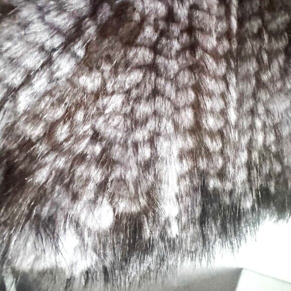 Belle Fare Denmark Woven Mink Fur Skin Grey Poncho L - Picture 10 of 12